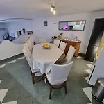 Mit Privatem Pool Und Sauna By Interhome Дом отдыха Ядраново