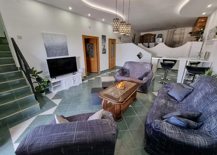 Vakantiehuis Mit Privatem Pool Und Sauna By Interhome Jadranovo