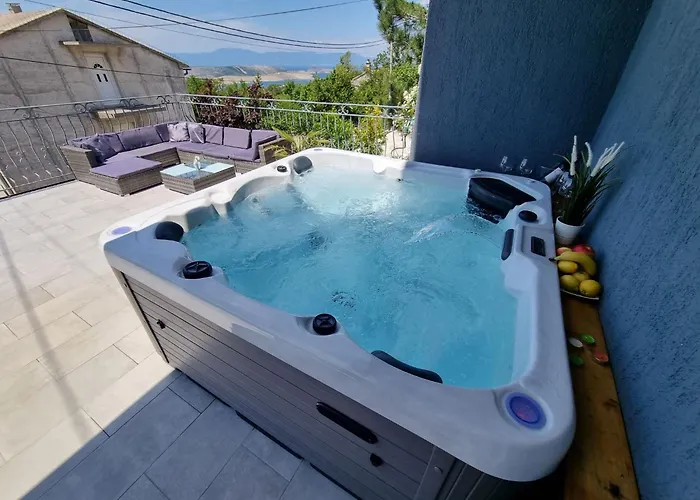 Mit Privatem Pool Und Sauna By Interhome * Jadranovo