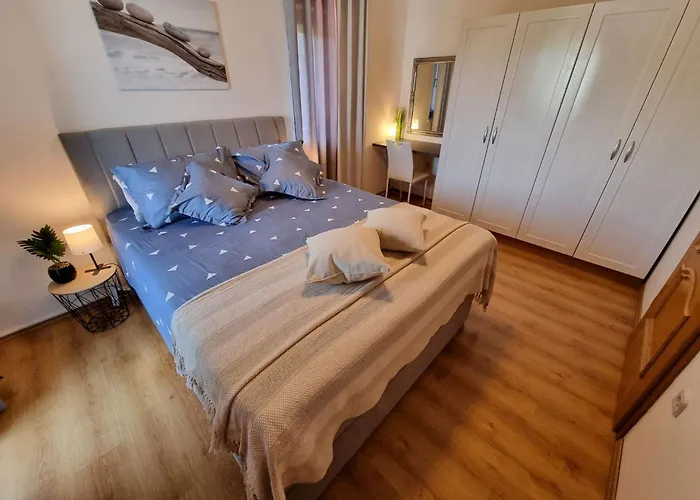 Vakantiehuis Mit Privatem Pool Und Sauna By Interhome Jadranovo