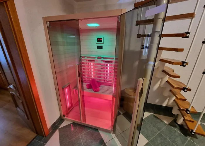 Mit Privatem Pool Und Sauna By Interhome Vakantiehuis Jadranovo