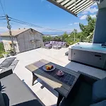 Nyaraló Mit Privatem Pool Und Sauna By Interhome *
