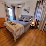 Mit Privatem Pool Und Sauna By Interhome Nyaraló