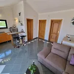 Mit Privatem Pool Und Sauna By Interhome *