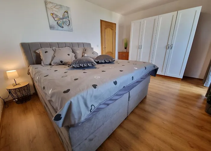 펜션 Mit Privatem Pool Und Sauna By Interhome